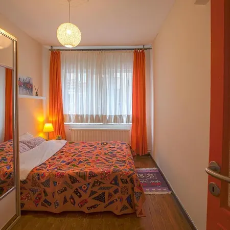 Apartment Stylish & Comfy In The Center *