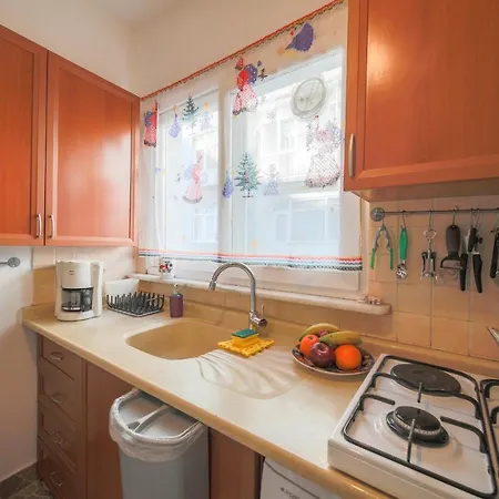 Stylish & Comfy In The Center Apartment *
