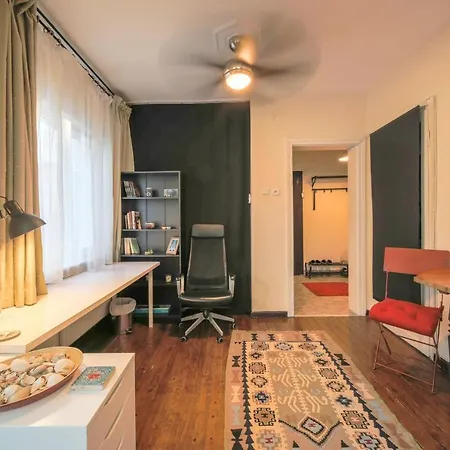 Apartment Stylish & Comfy In The Center *